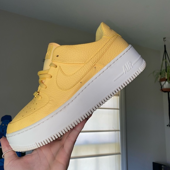 nike air force 1 sage low topaz gold - Picture 5 of 10